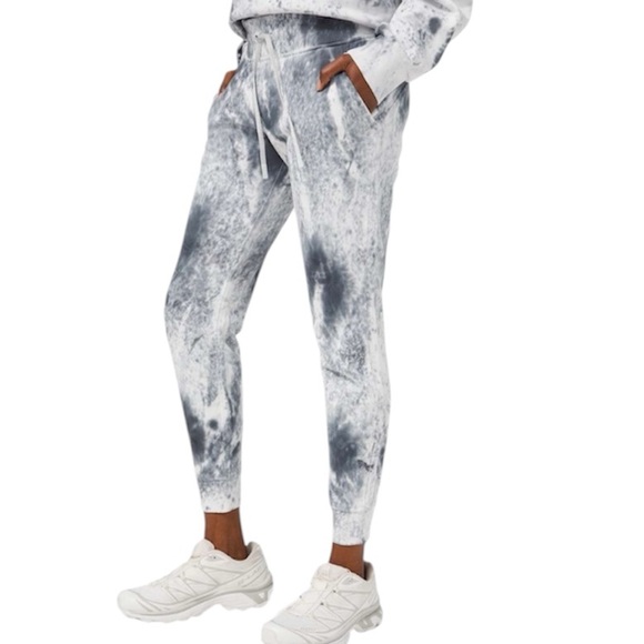 lululemon athletica Pants - Lululemon Warm Down Jogger *28"